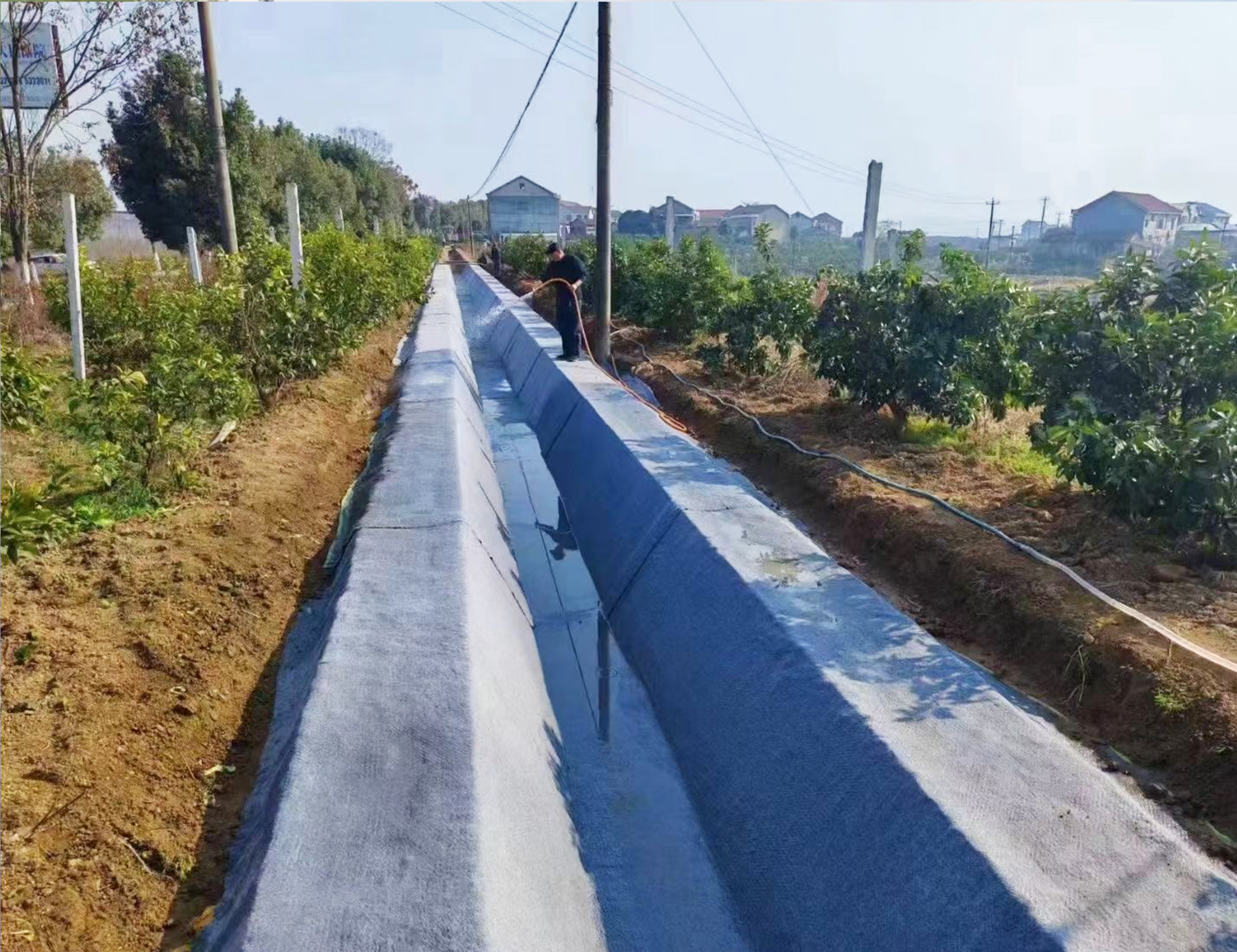 浇水固化水泥毯.jpg